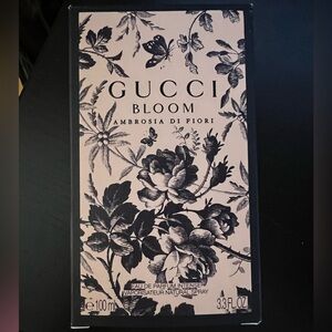 Empty Gucci Bloom Ambrosia Di Fiori perfume box